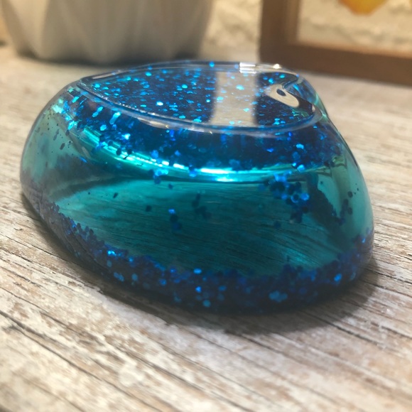 Blue Glitter Glam Heart Dish - Jewelry Dish / Trinket Tray/ Holiday Decor - Picture 8 of 12